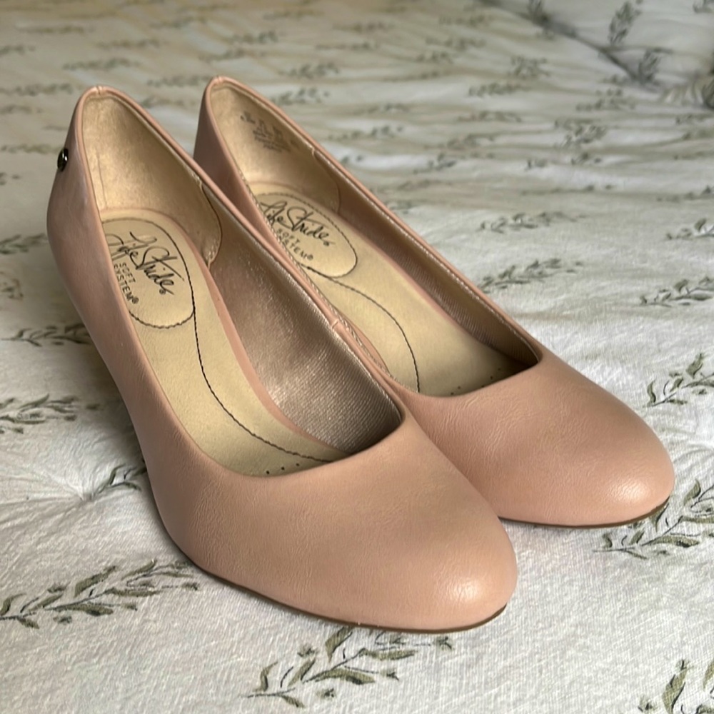 LifeStride Pink Heels